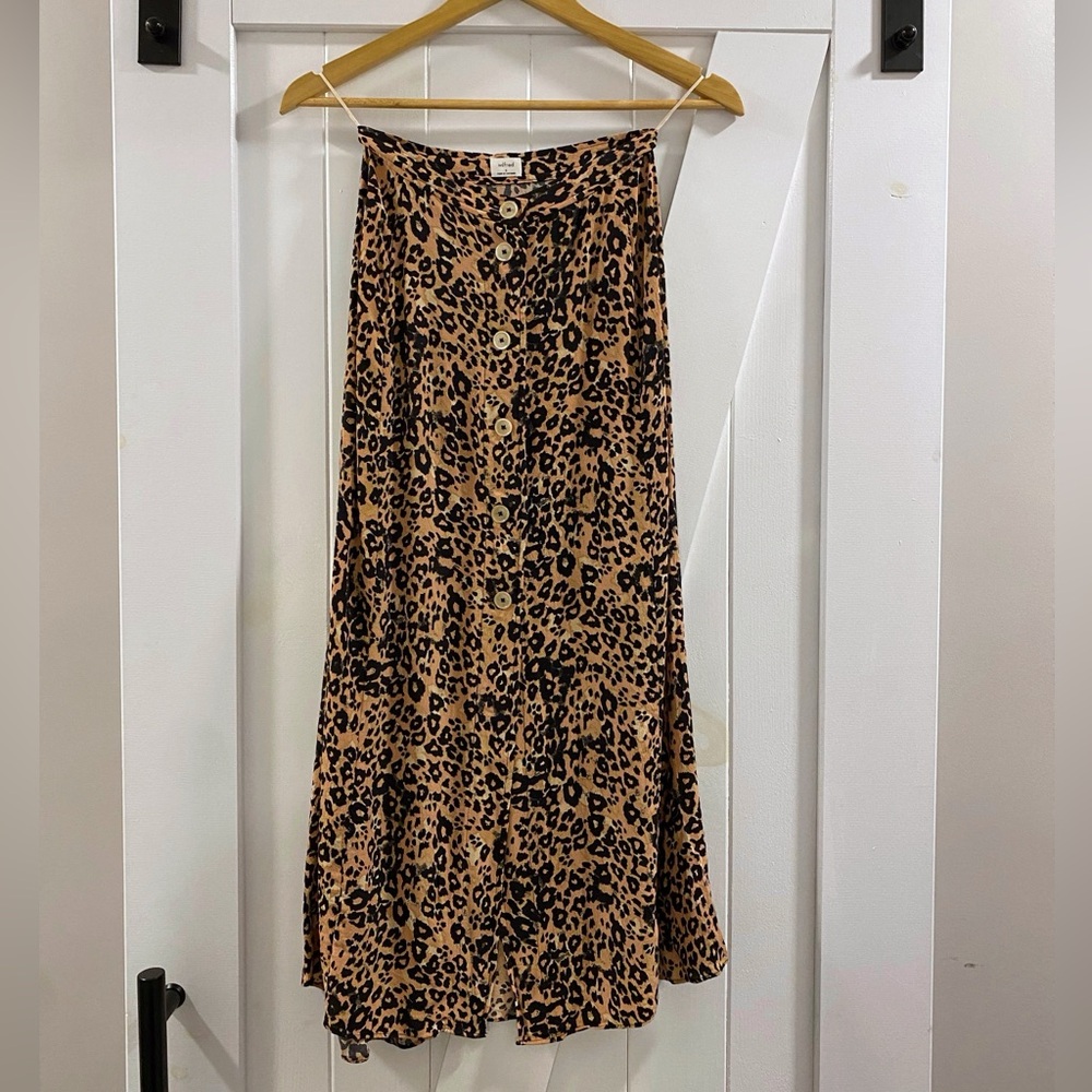 ARITZIA Amelie, Leopard Print Midi Skirt - Picture 4 of 5